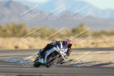 media/Dec-07-2025-CVMA (Sun) [[3e7d2de5dc]]/Race 17-Amateur Formula Middleweight/